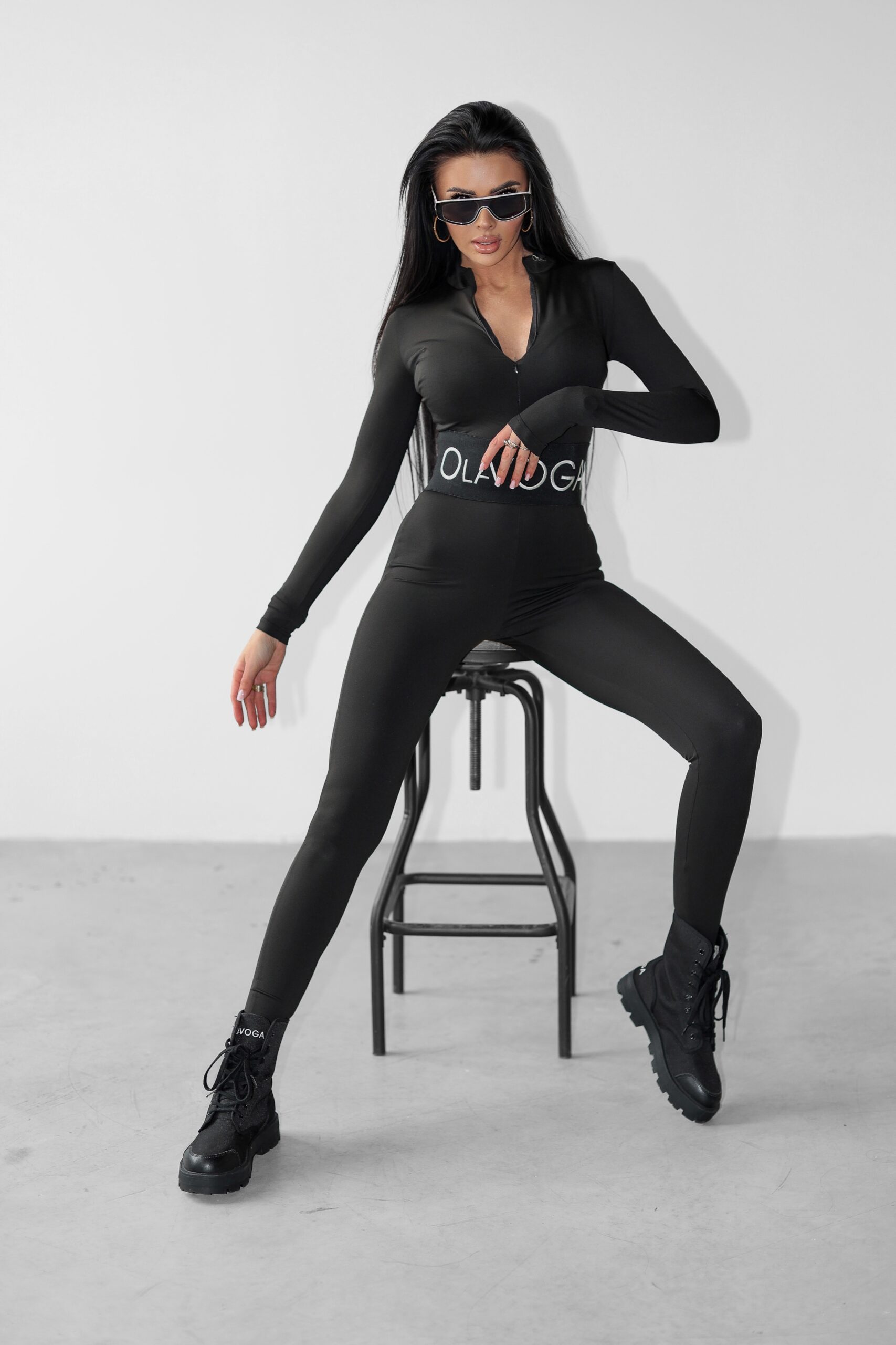 Kombinezon modelujący MONO OLAVOGA czarny