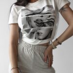T-shirt taliowany LABIOS OLAVOGA ecru