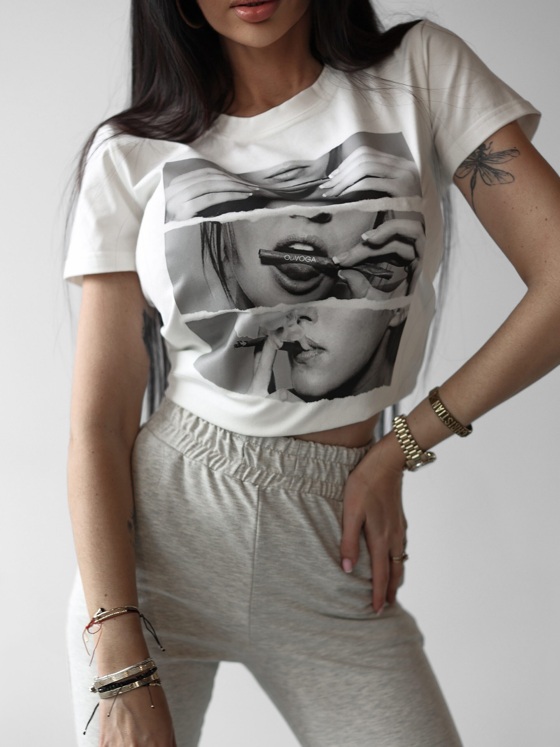 T-shirt taliowany LABIOS OLAVOGA ecru