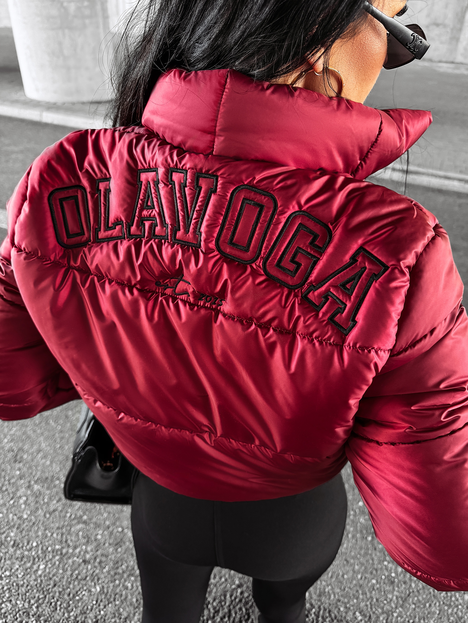 Kurtka puchowa bomber OLVERA OLAVOGA bordowa Kurtka puchowa bomber OLVERA OLAVOGA bordowa