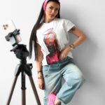 T-shirt z grafiką LOTE OLAVOGA ecru