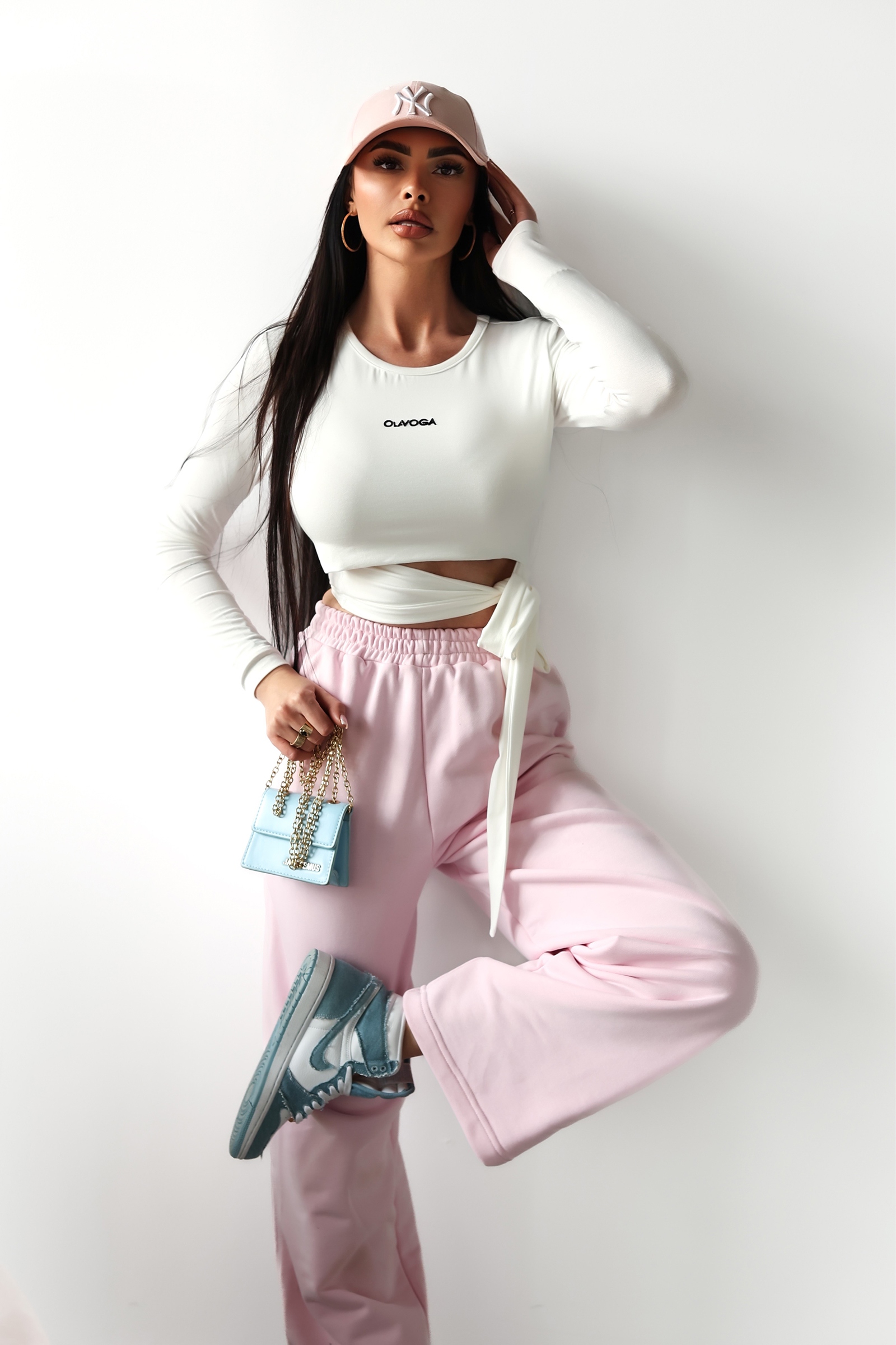 Bluzka z wycięciem ROSETT OLAVOGA ecru