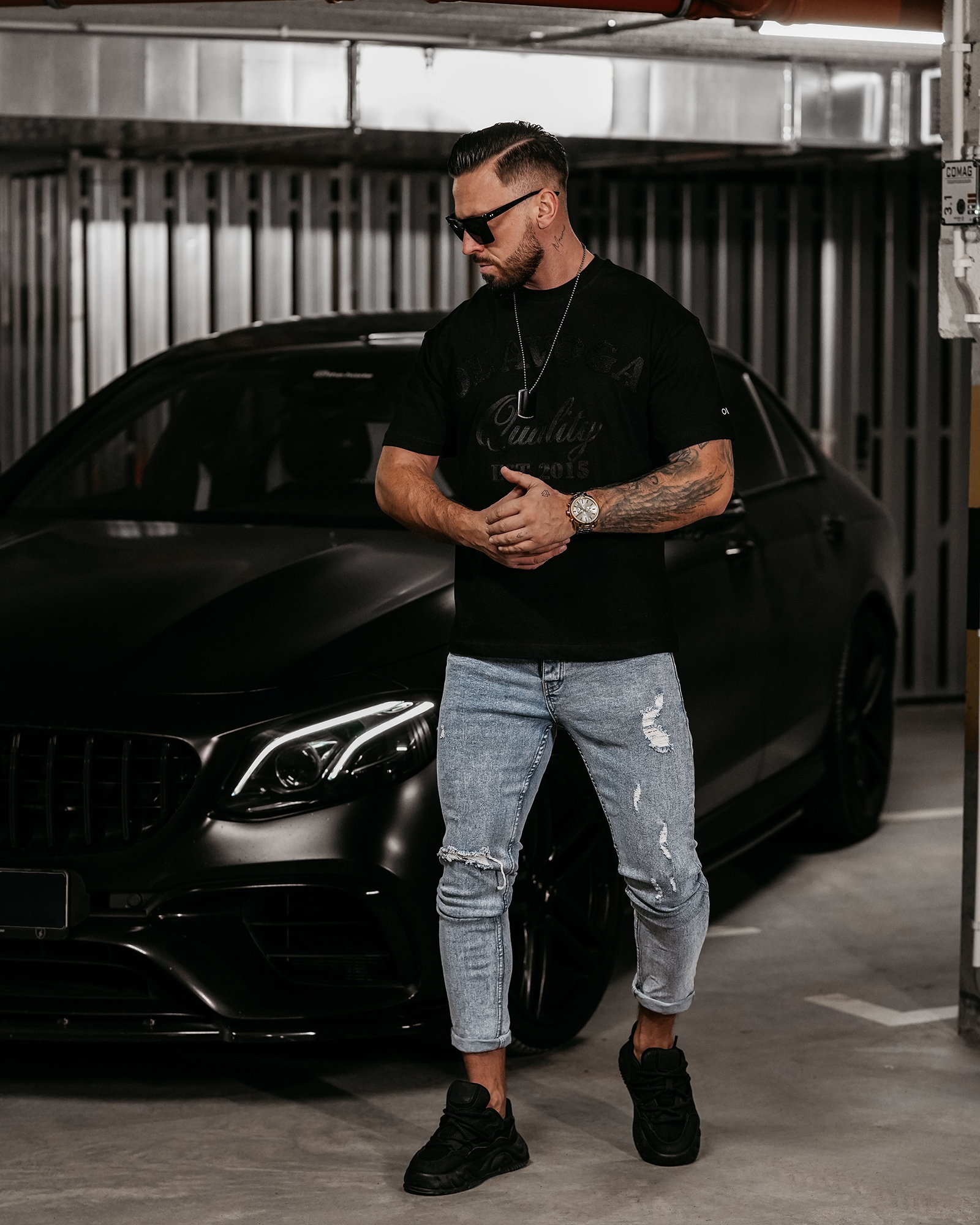 T-shirt męski z naszywkami BALE OLAVOGA czarny