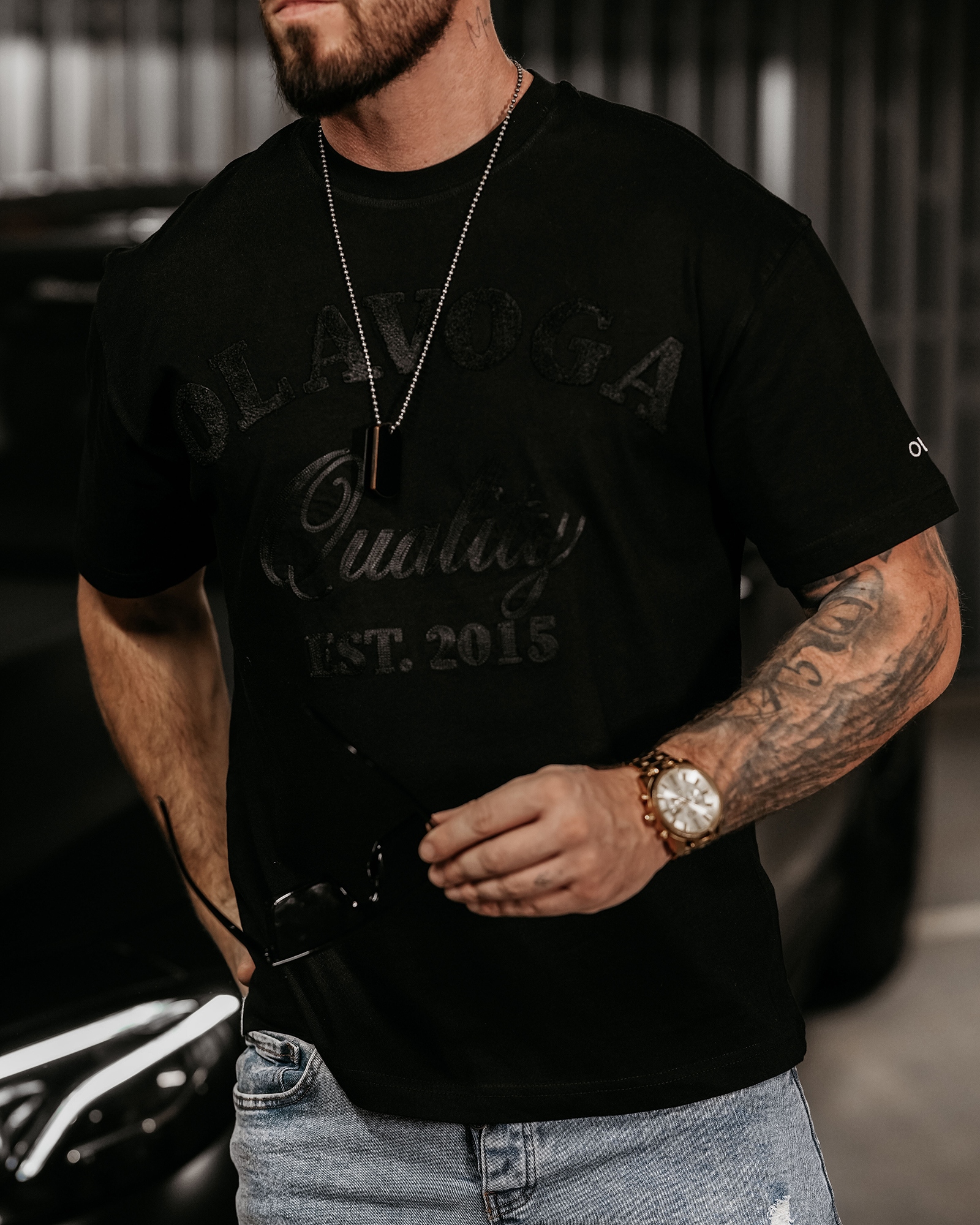 T-shirt męski z naszywkami BALE OLAVOGA czarny