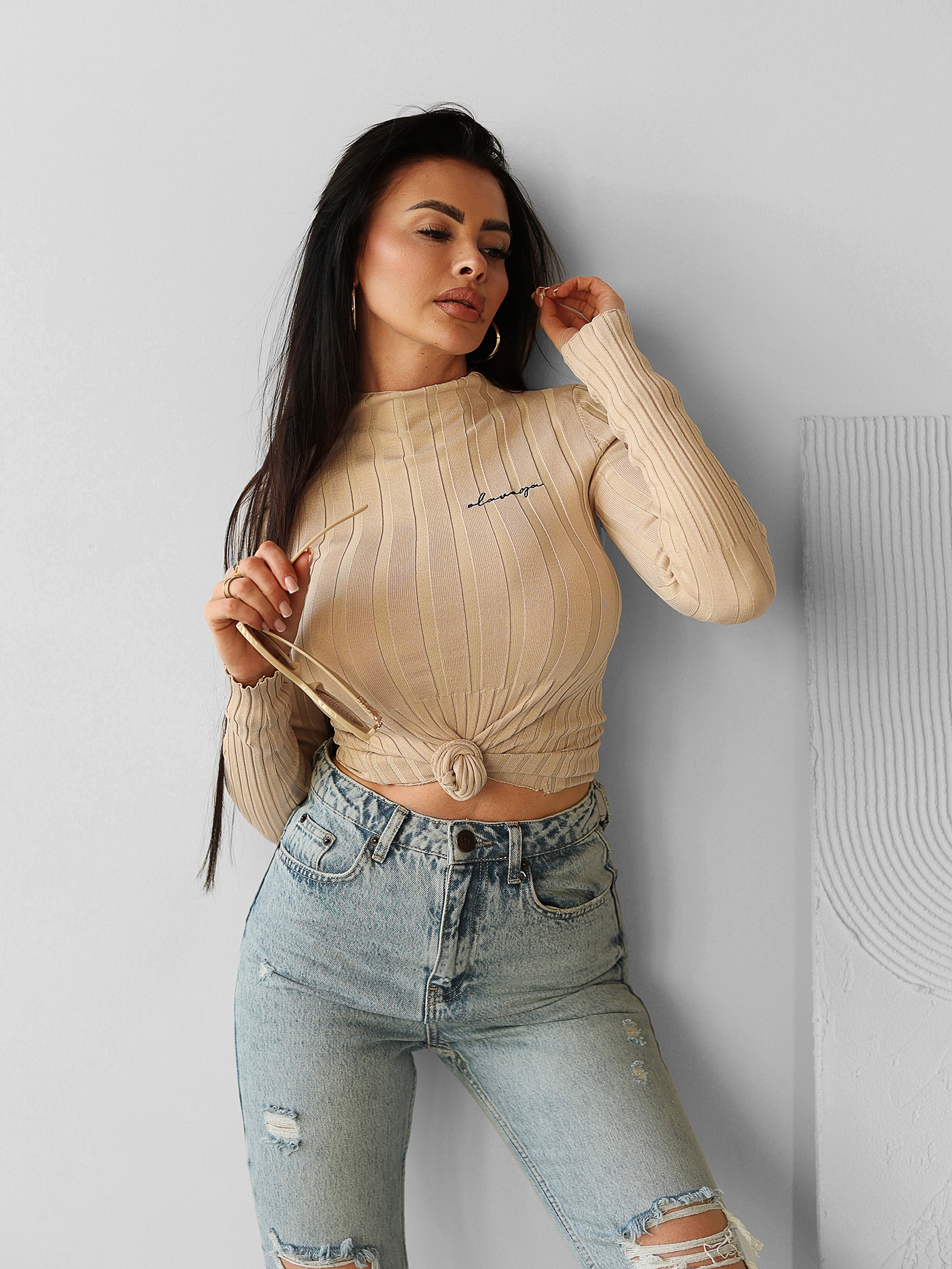 Sweter prążkowany PIPER OLAVOGA beżowy