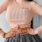 Sweter prążkowany PIPER OLAVOGA pudrowy róż