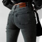 Spodnie jeansowe dopasowane LUNA OLAVOGA szare