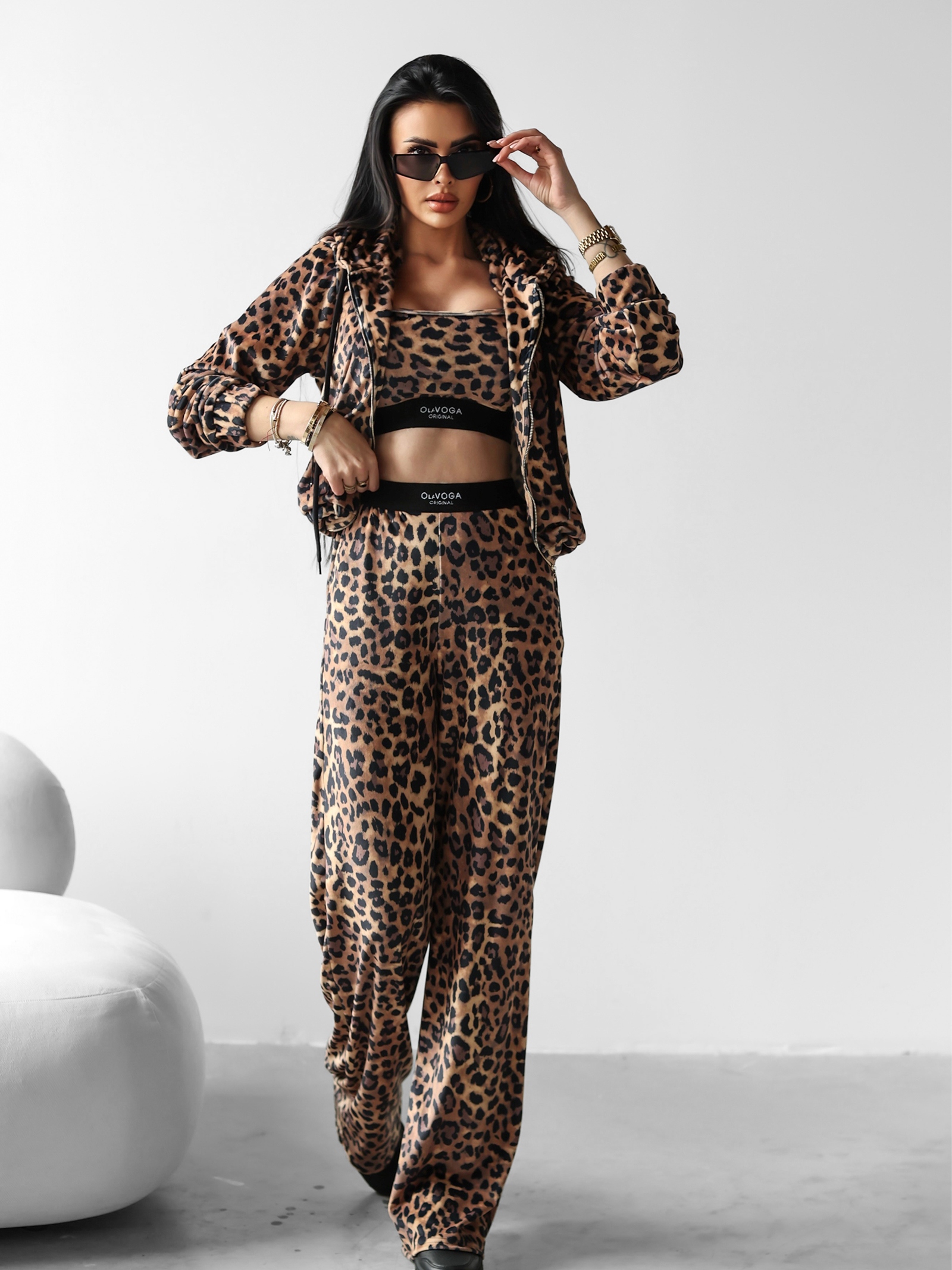 Komplet welurowy 3-częściowy TRES OLAVOGA panterkowy Komplet welurowy 3-częściowy TRES OLAVOGA panterkowy