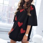 T-shirt oversize z serduszkami MC Heartbeat czarny