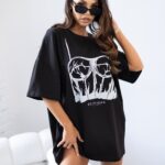 T-shirt oversize z nadrukiem MC Corset czarny