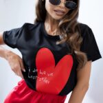 T-shirt klasyczny z printem MC BigHeart czarny