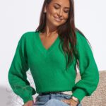 Sweter w serek Quaer zielony