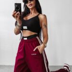 Spodnie z szerokimi nogawkami ANDRA OLAVOGA bordowe