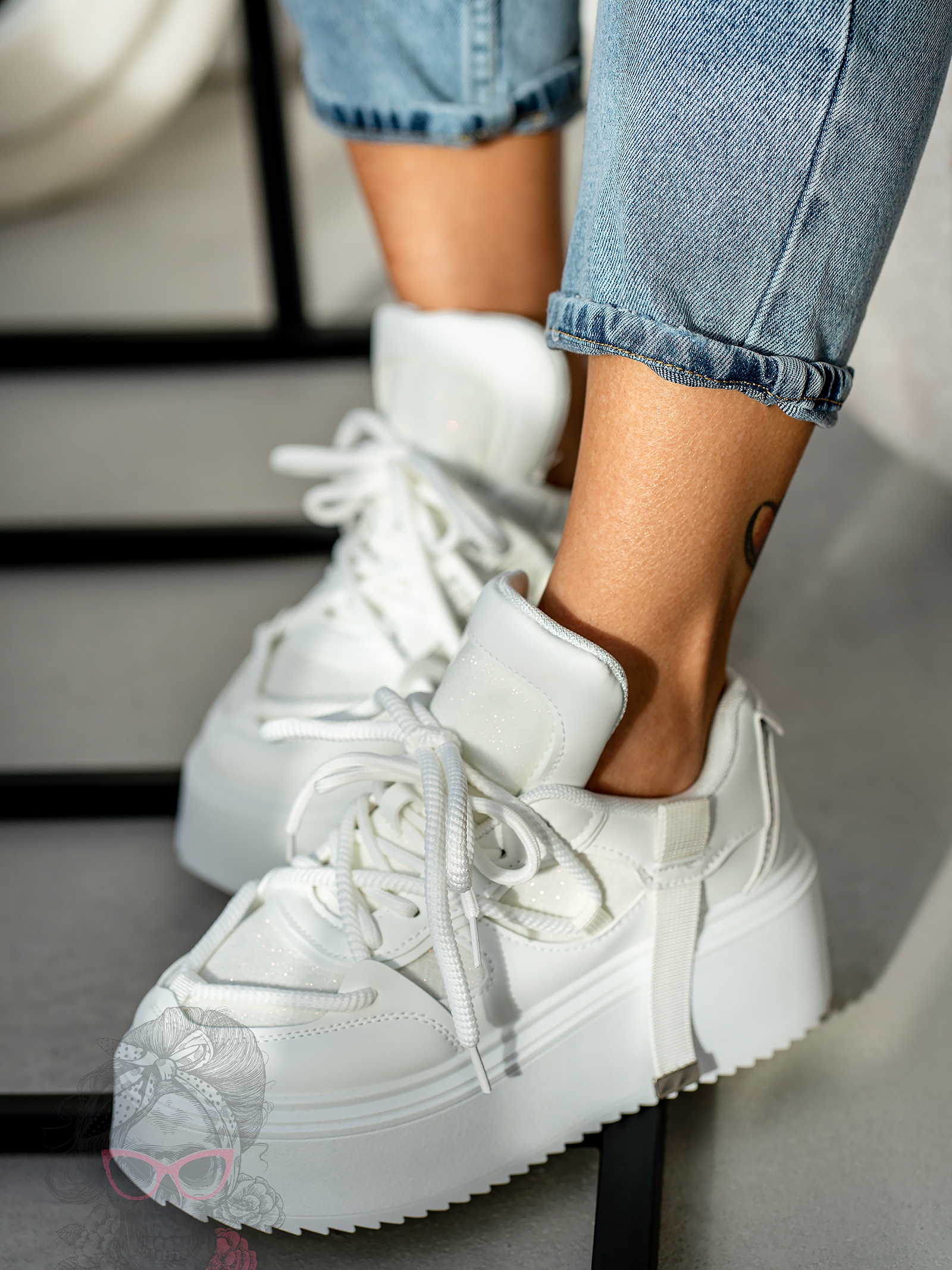 Buty sportowe na platformie Madam Dolle białe Buty sportowe na platformie Madam Dolle białe