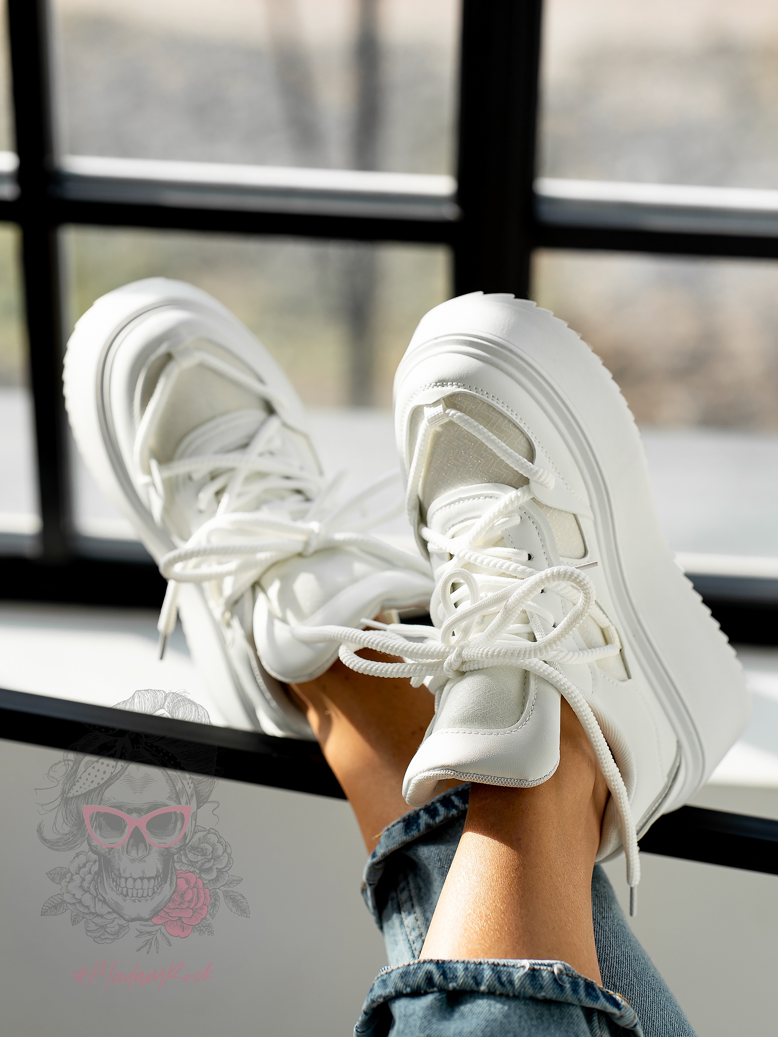 Buty sportowe na platformie Madam Dolle białe Buty sportowe na platformie Madam Dolle białe