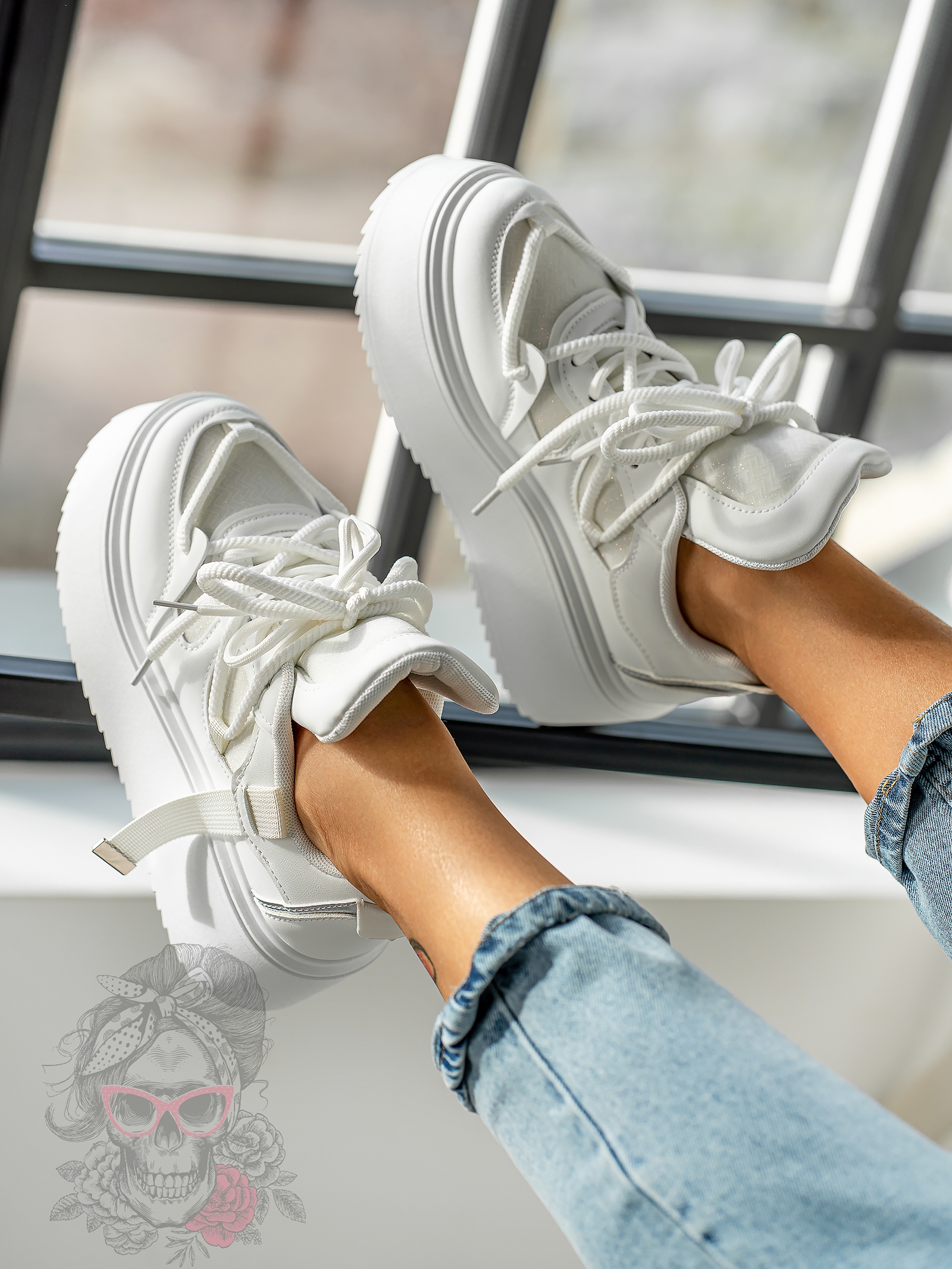 Buty sportowe na platformie Madam Dolle białe Buty sportowe na platformie Madam Dolle białe