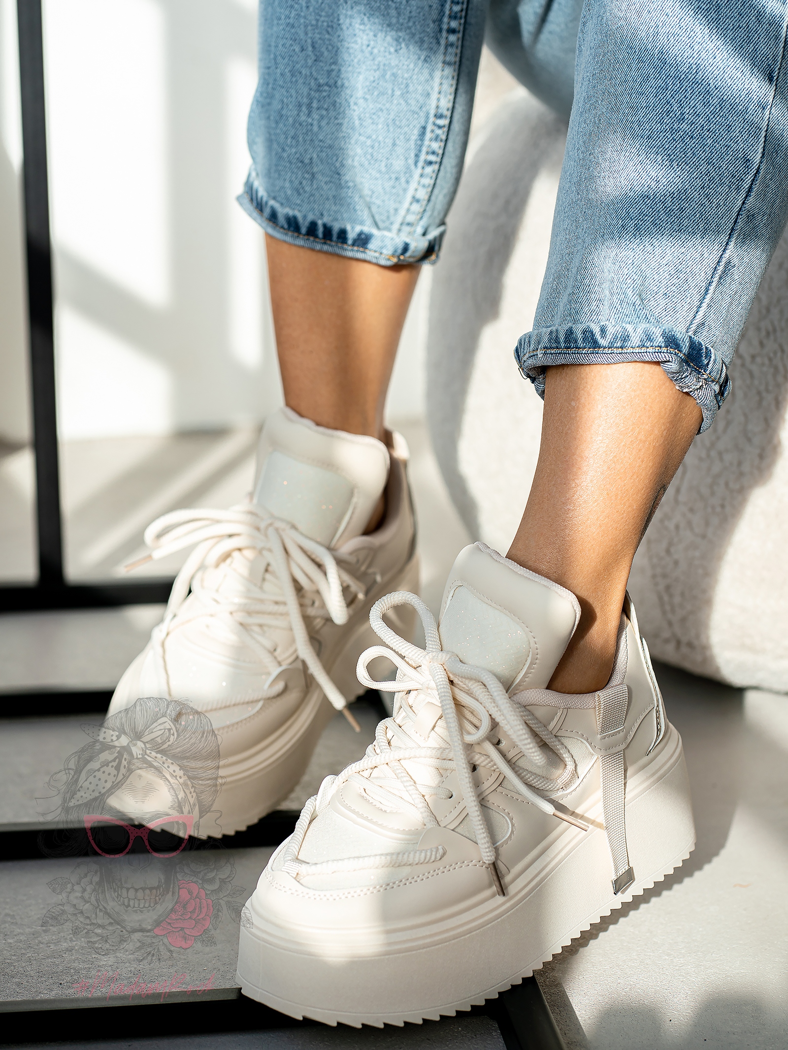 Buty sportowe na platformie Madam Dolle beżowe