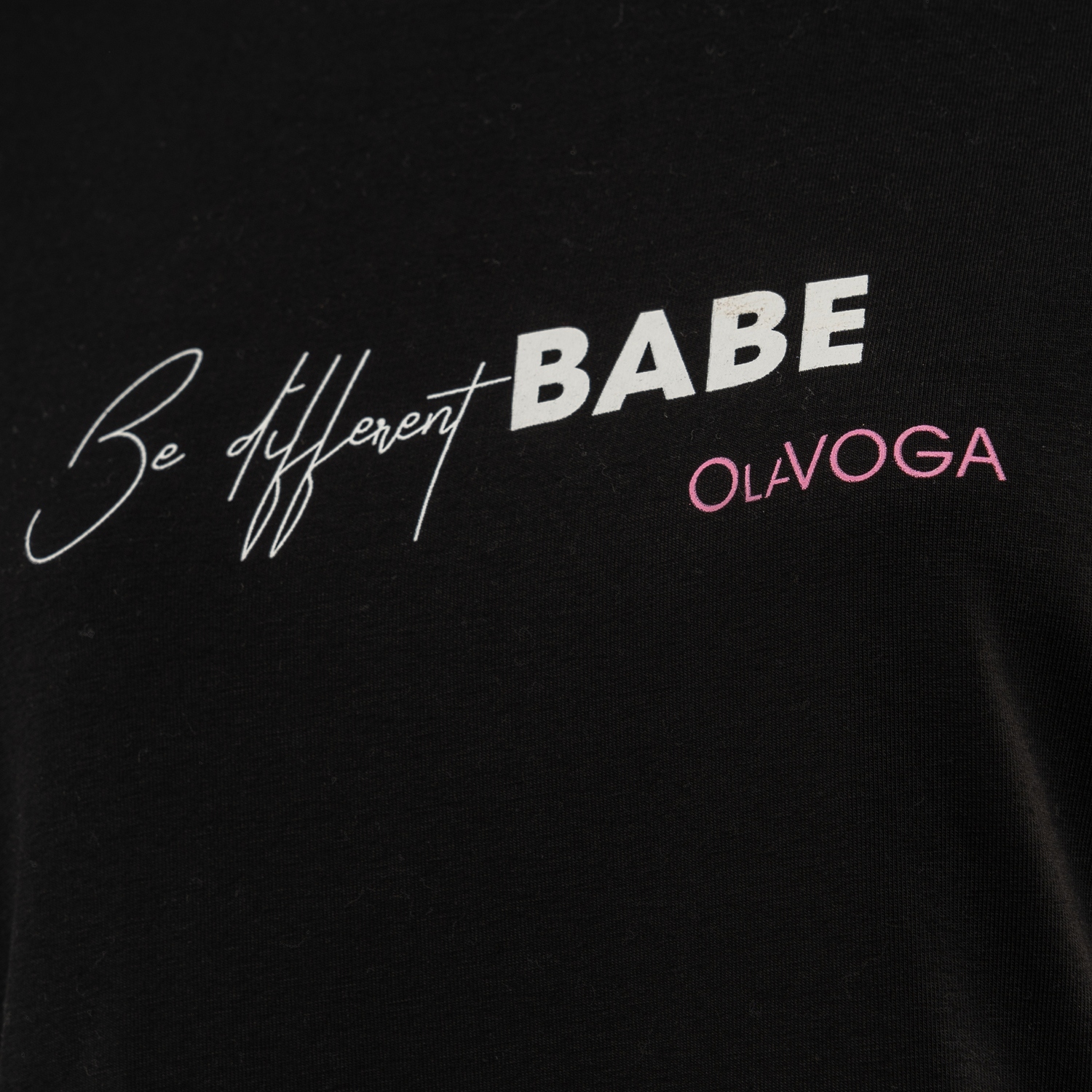 T-shirt damski bawełniany PURNITO OLAVOGA czarny T-shirt damski bawełniany PURNITO OLAVOGA czarny