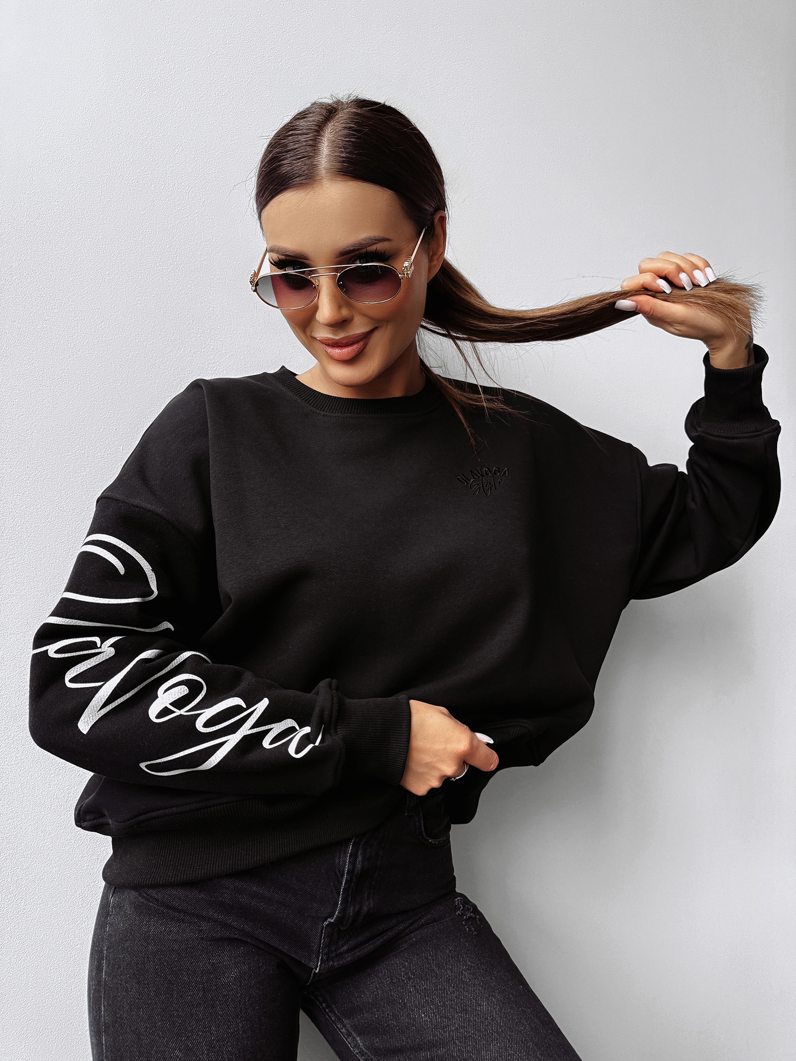 Bluza oversize SODA OLAVOGA czarna