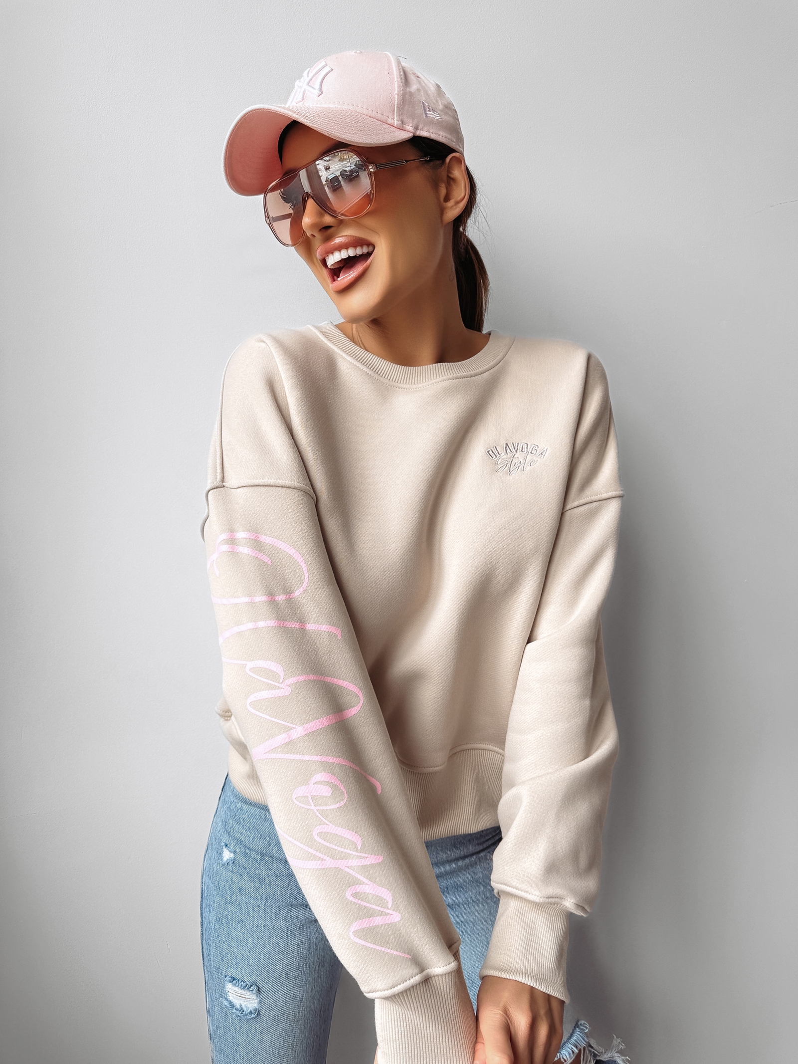 Bluza oversize SODA OLAVOGA beżowa Bluza oversize SODA OLAVOGA beżowa