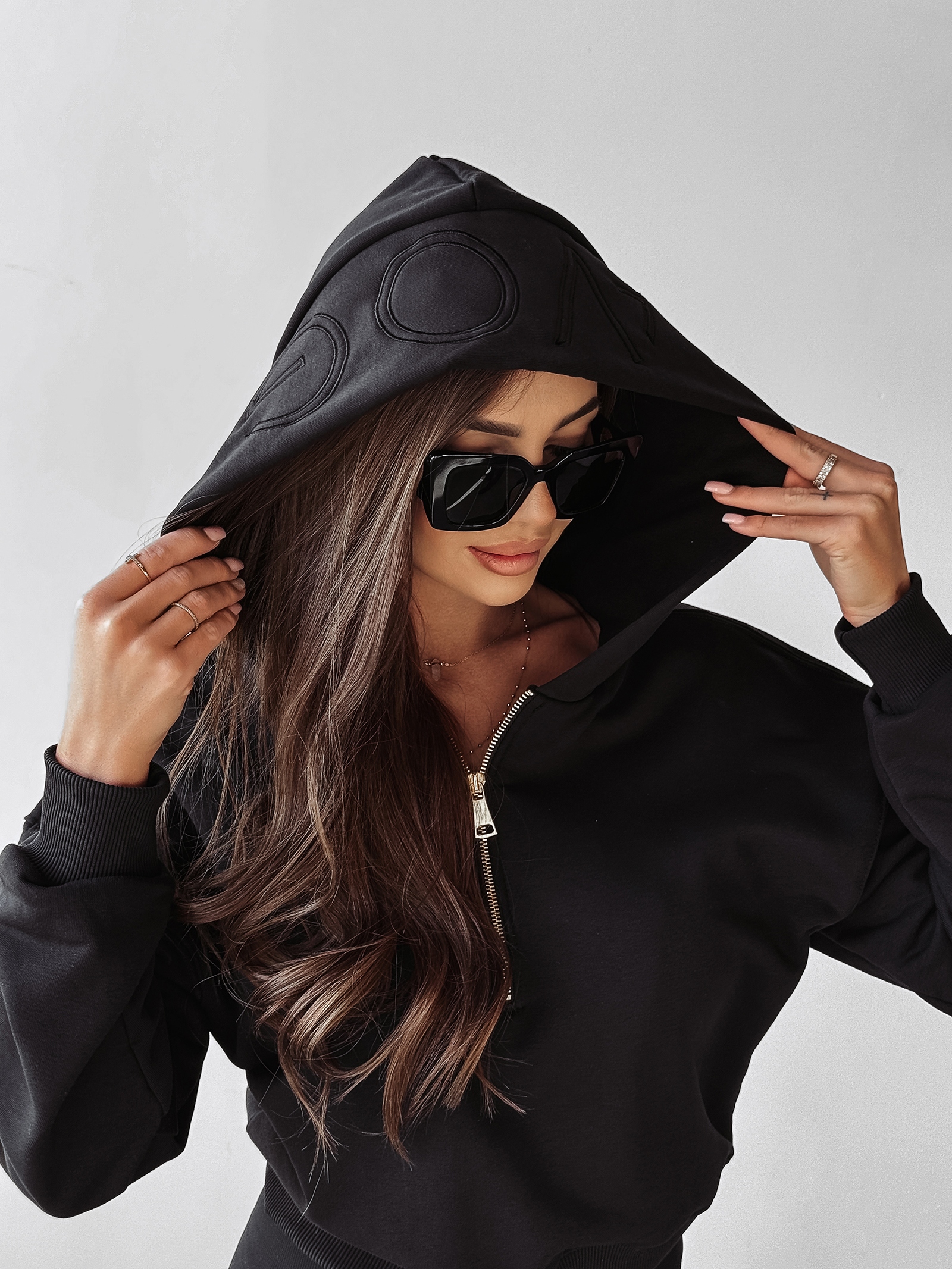 Bluza damska z kapturem MOLETO OLAVOGA czarna