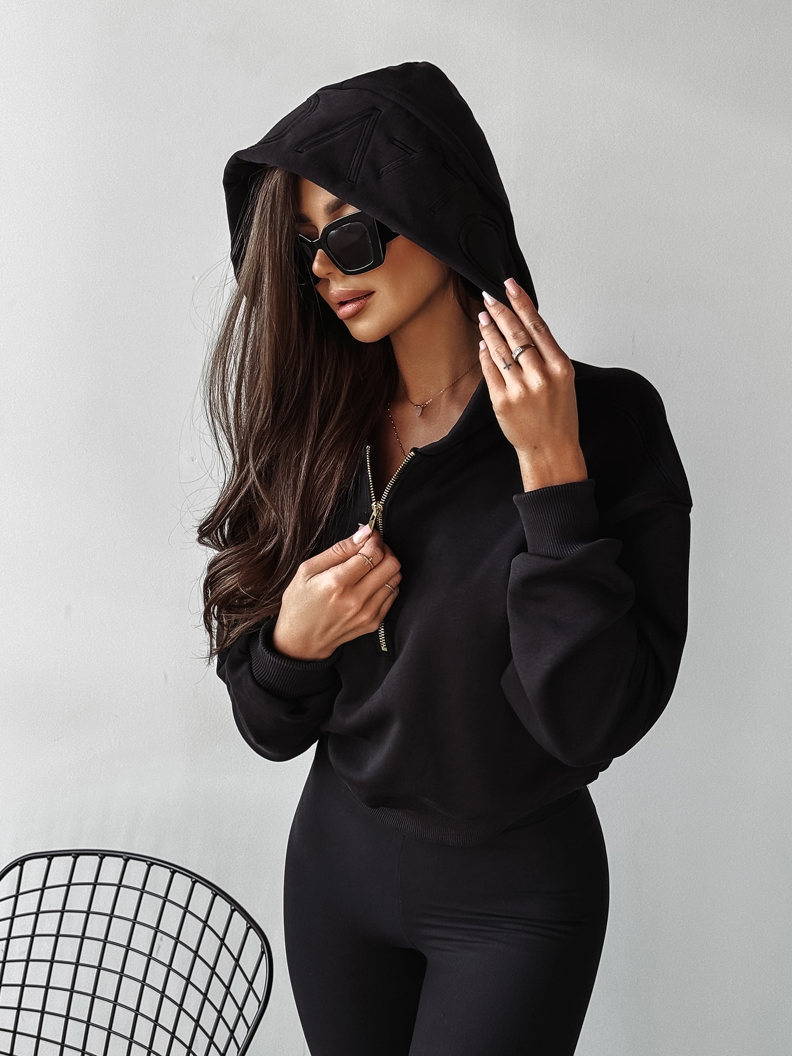 Bluza damska z kapturem MOLETO OLAVOGA czarna