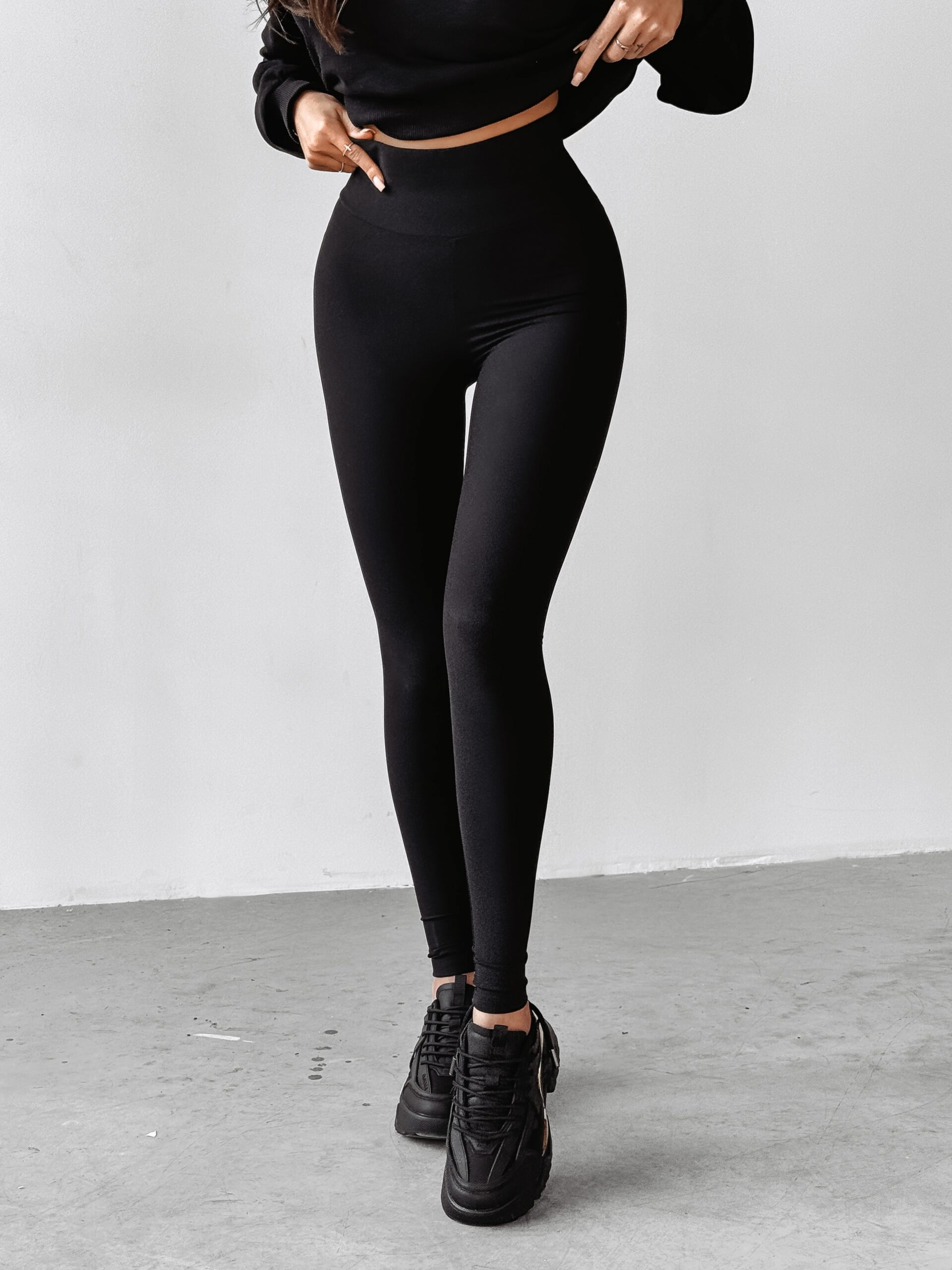 Legginsy wyszczuplające ALJA OLAVOGA czarna Legginsy wyszczuplające ALJA OLAVOGA czarna