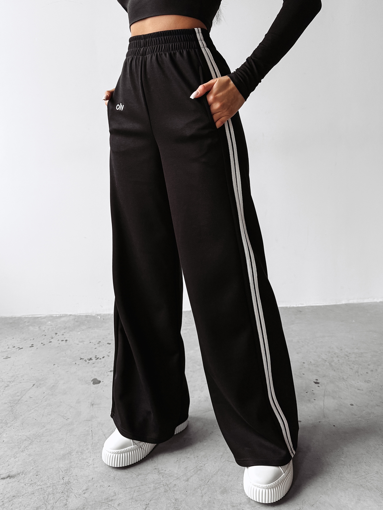 Spodnie z lampasami DELINE OLAVOGA czarny