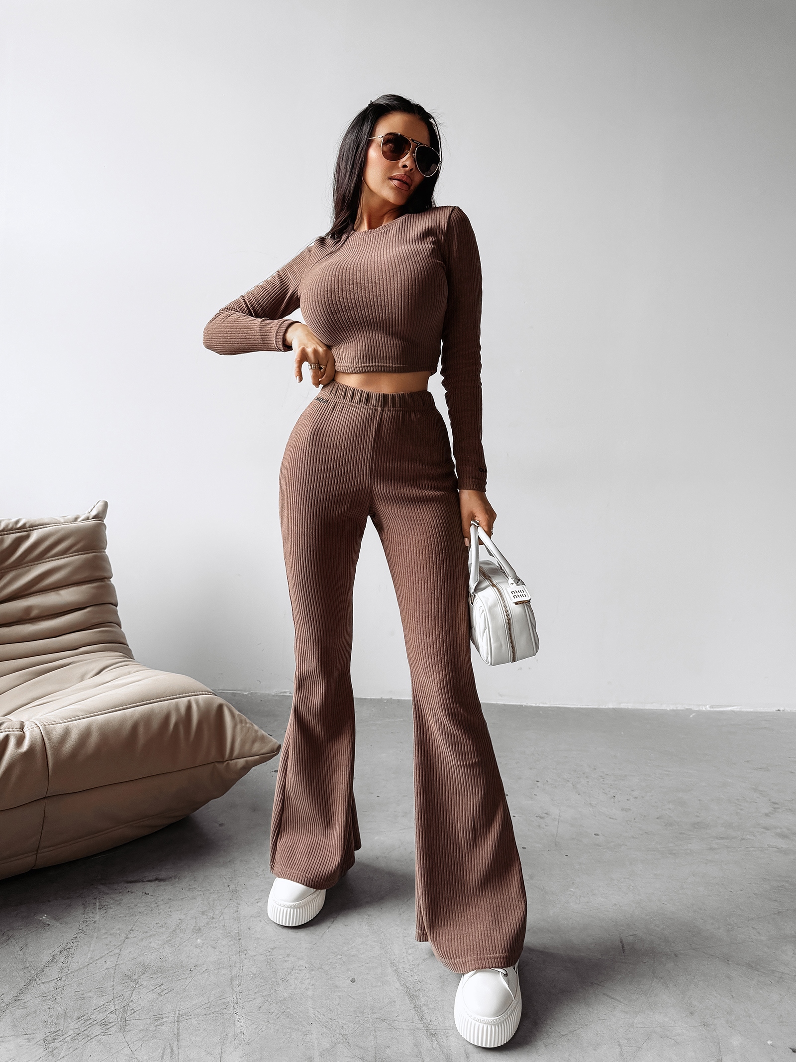 Komplet taliowany bawełniany SHIRO OLAVOGA cappuccino