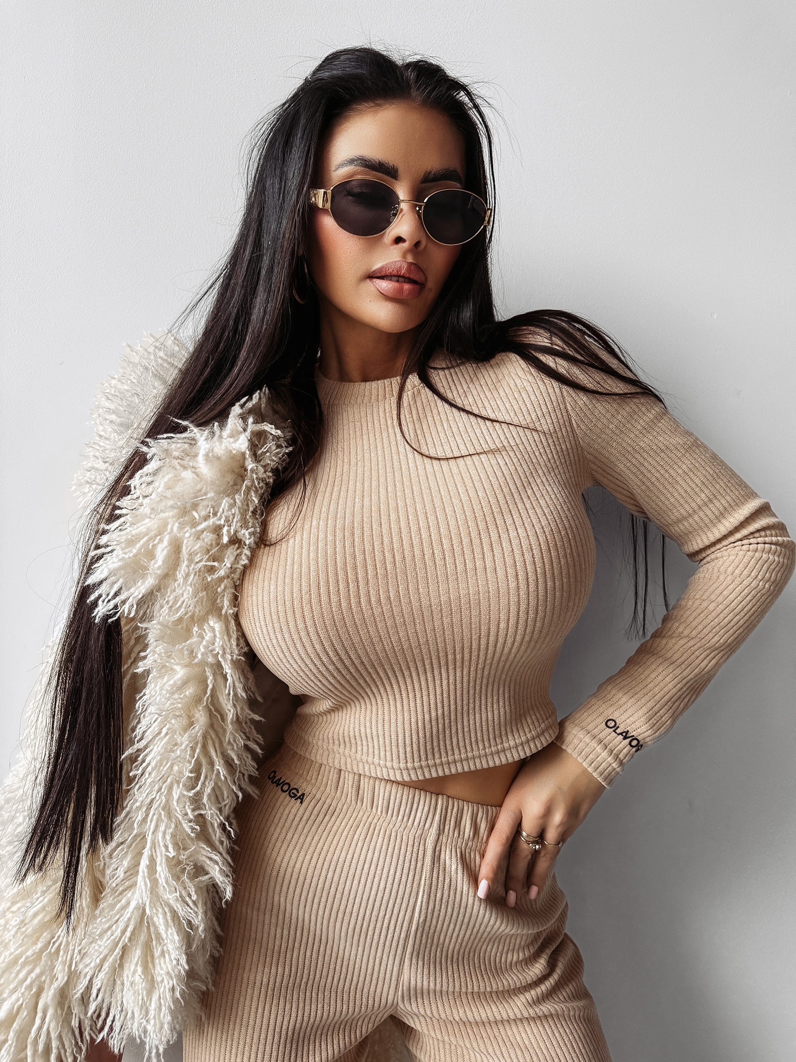 Komplet taliowany bawełniany SHIRO OLAVOGA beżowa Komplet taliowany bawełniany SHIRO OLAVOGA beżowa