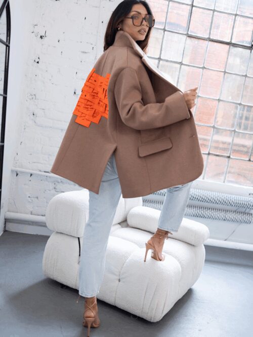 Marynarka oversize z aplikacją MC SMILE cappuccino/pomarańcz