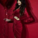 Sukienka welurowa marszczona NB Elevens czerwona