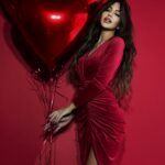 Sukienka welurowa marszczona NB Elevens czerwona