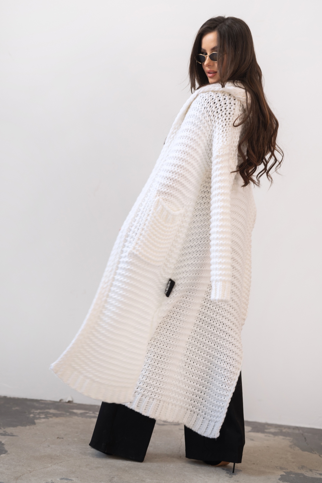 Kardigan sweter długi MC CRAFTED biały