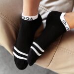 Skarpetki stopki damskie OPULENZE OLAVOGA czarne