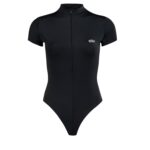 Body z krótkim rękawem RASBERRY OLAVOGA czarne