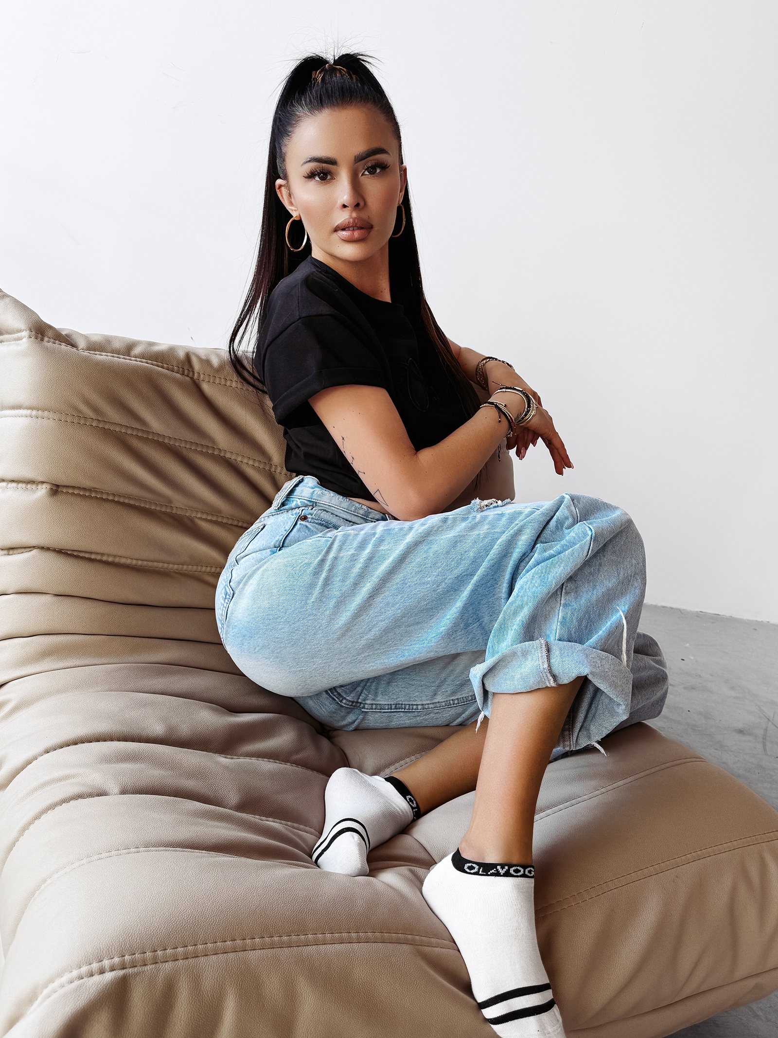 T-shirt klasyczny MANILA OLAVOGA czarny