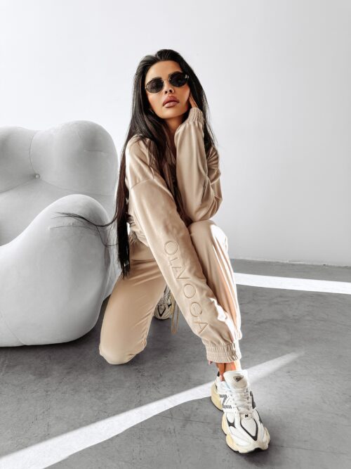 Komplet damski welurowy LAGOS OLAVOGA beżowy