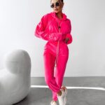 Komplet damski welurowy LAGOS OLAVOGA neon róż