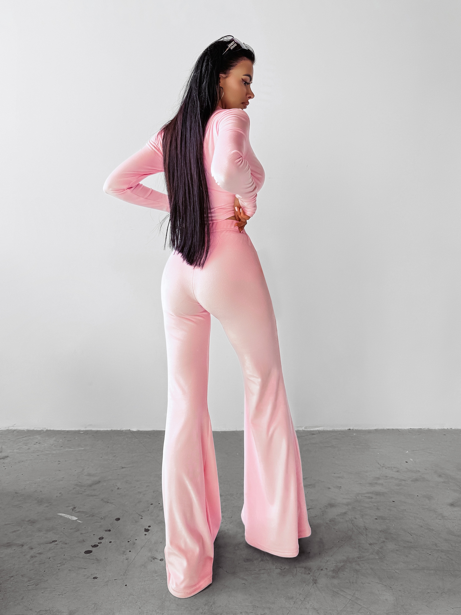 Komplet casual PRIMROSE OLAVOGA pudrowy róż