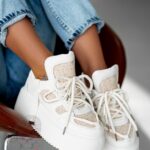 Buty sportowe na platformie Madam Dolle beżowe