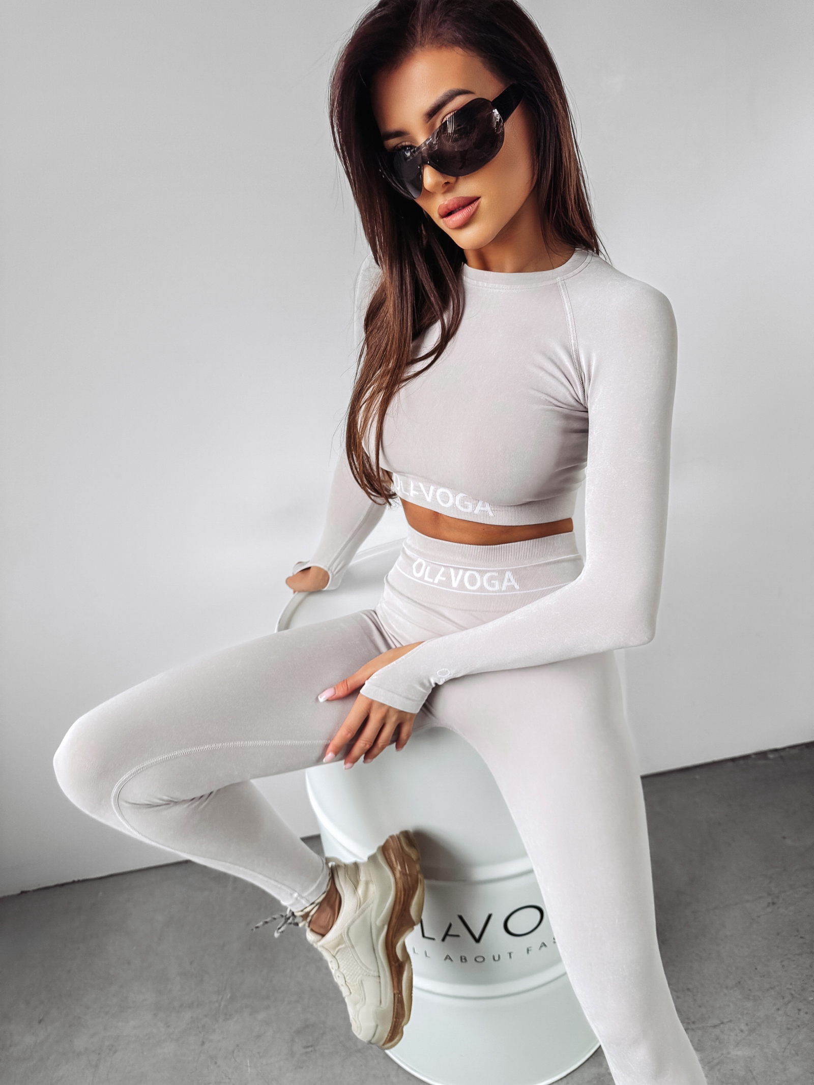 Komplet dopasowany sportowy Meg Ola Voga j.szary Komplet dopasowany sportowy Meg Ola Voga j.szary