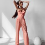 Kombinezon elegancki DIENA OLAVOGA brzoskwiniowy