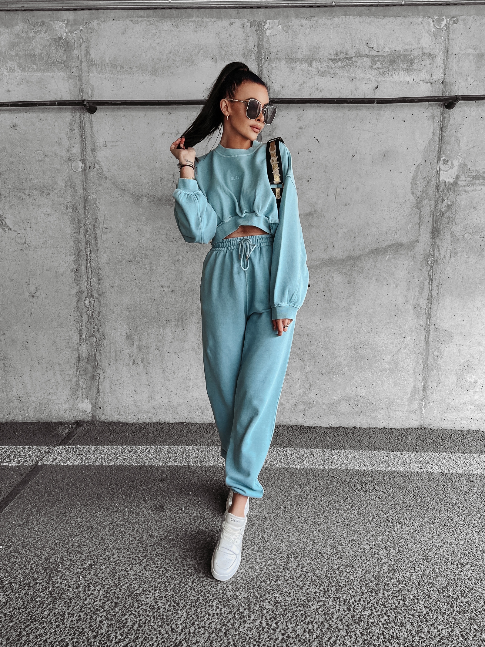 Komplet damski dresowy LORES OLAVOGA błękitny