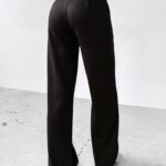 Spodnie damskie eleganckie BEGONIA OLAVOGA czarne