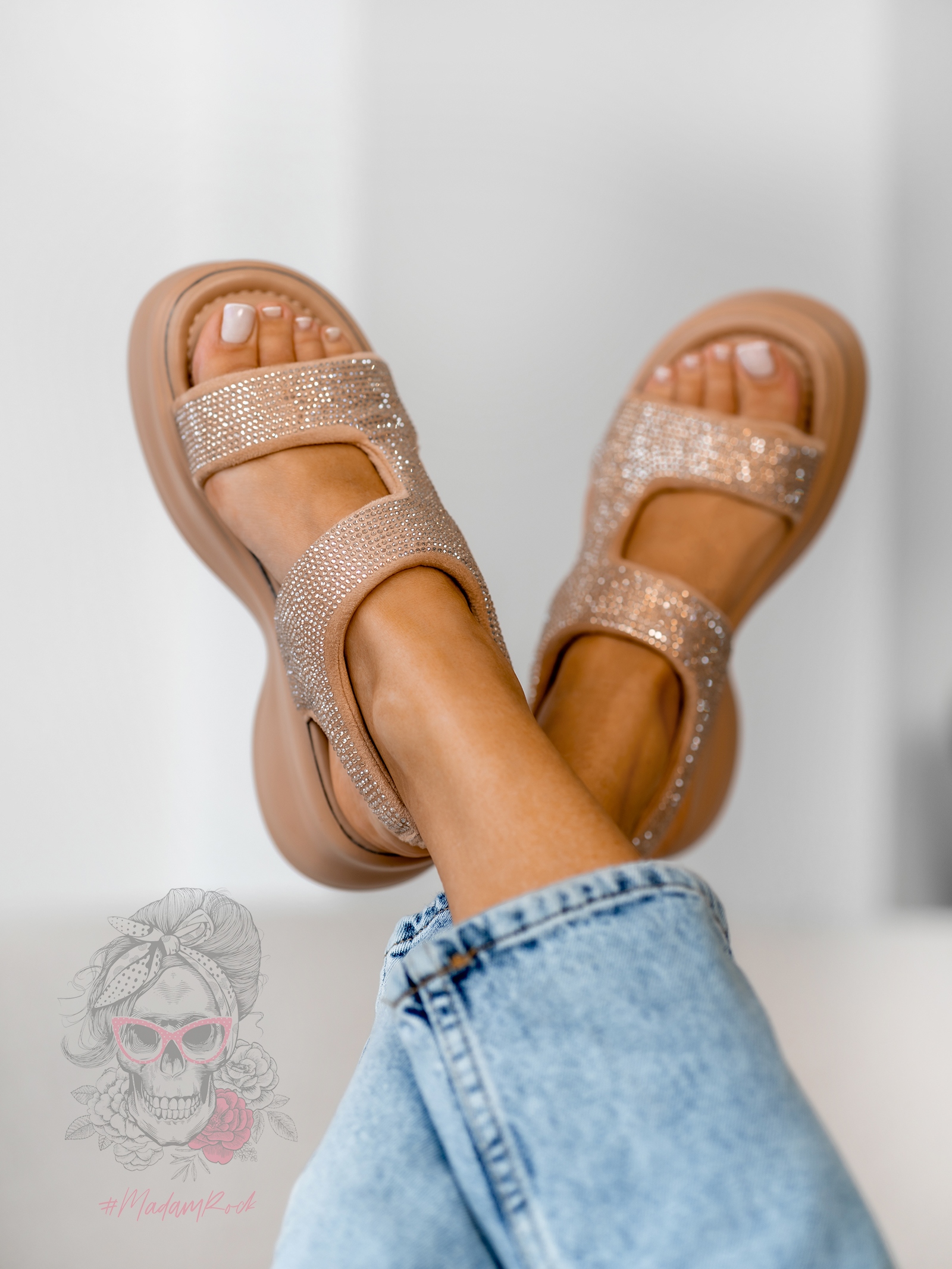 Sandały na platformie Madam Lepes beżowe