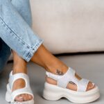 Sandały na platformie Madam Lepes kremowe