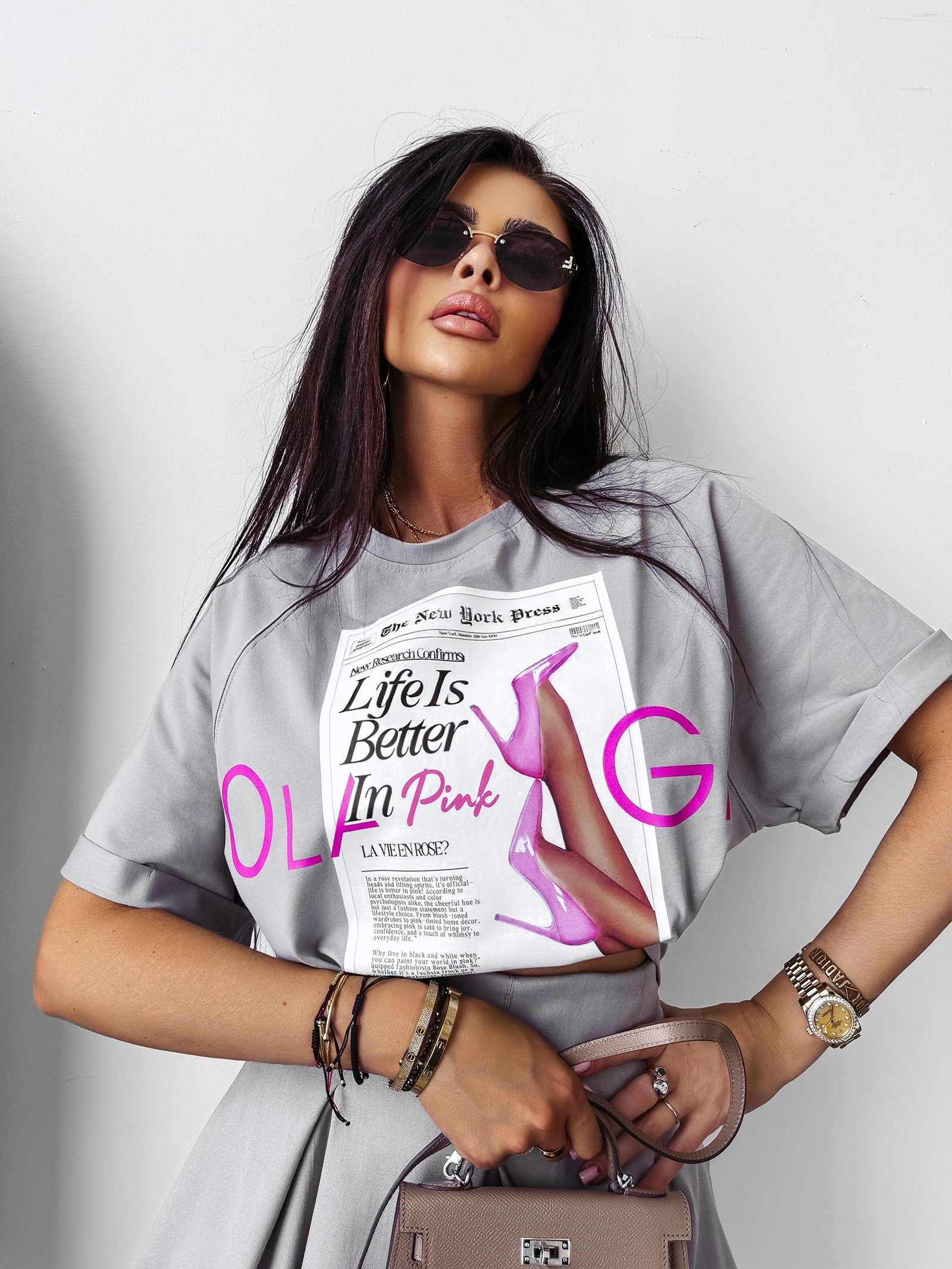 T-shirt klasyczny z nadrukiem CHERISH OLAVOGA szary T-shirt klasyczny z nadrukiem CHERISH OLAVOGA szary