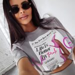 T-shirt klasyczny z nadrukiem CHERISH OLAVOGA szary