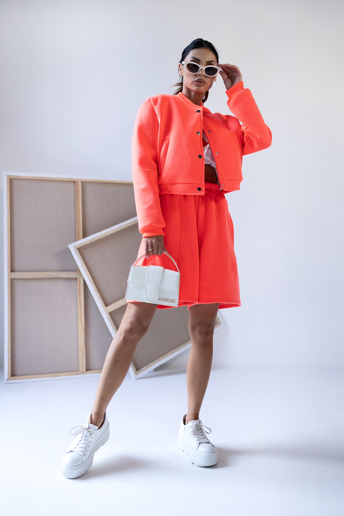 Kurtka bomberka MC The Label neonowy koral Kurtka bomberka MC The Label neonowy koral